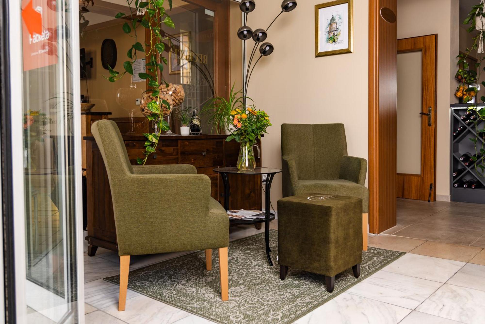 Hotel Lipa Bojnice Luaran gambar